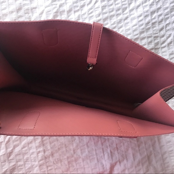 Ultra | Mauve Textured Purse - Picture 4 of 4